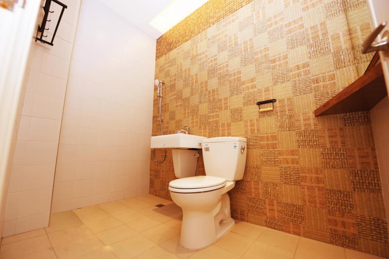 Owl Inn Tainan Luaran gambar